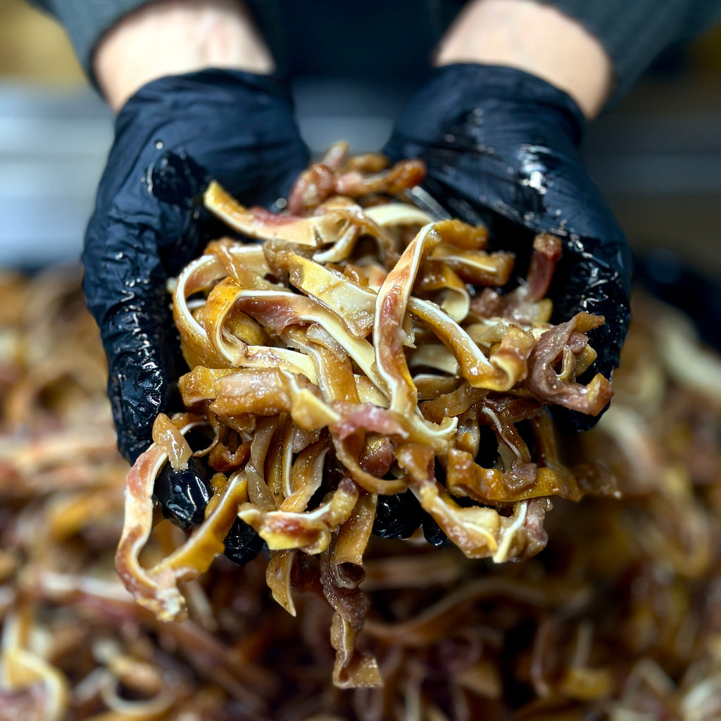 Вуха свинячі копчені