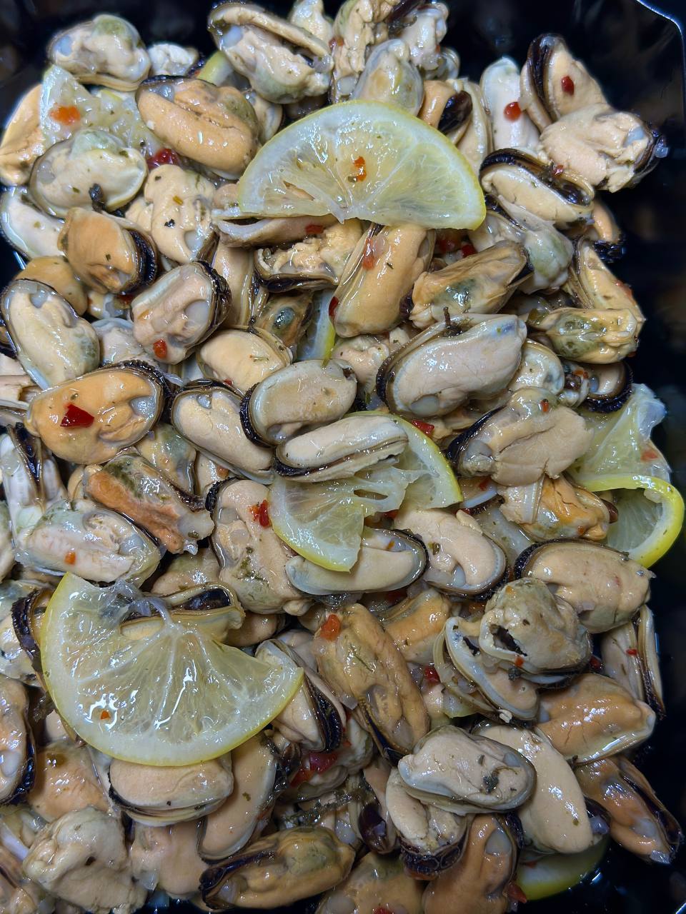 Мідія маринована в олії