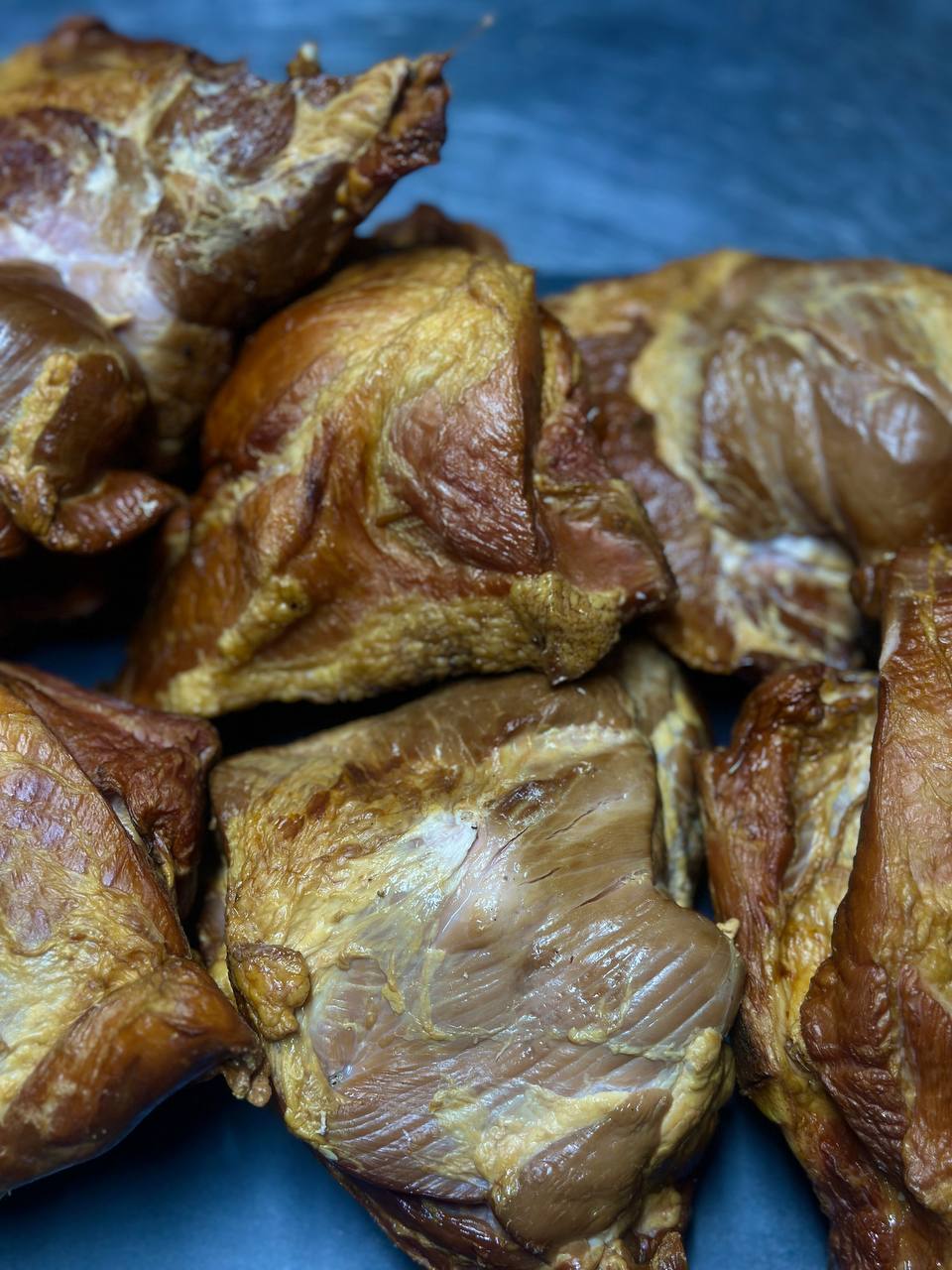 Ребра трикутні копчені