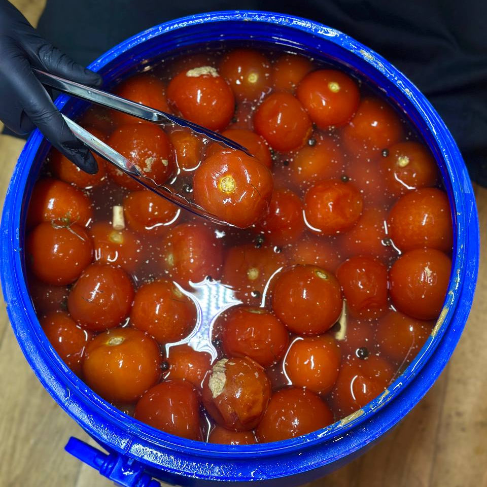 Помідор квашений червоний