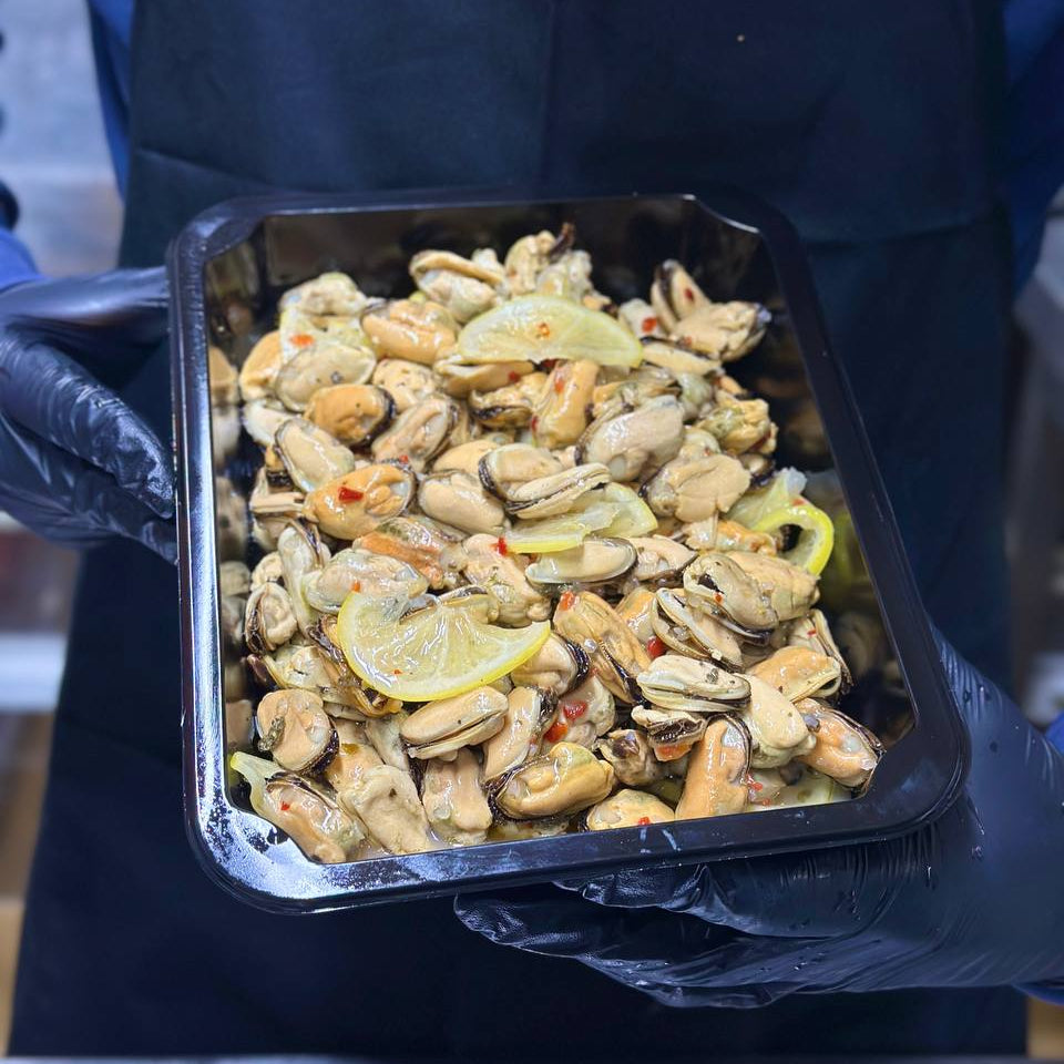 Мідія маринована в олії